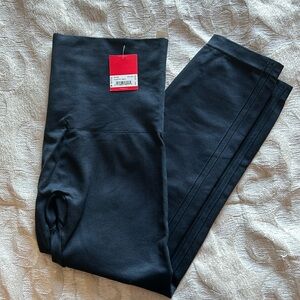 Spanx cropped lamn leggings